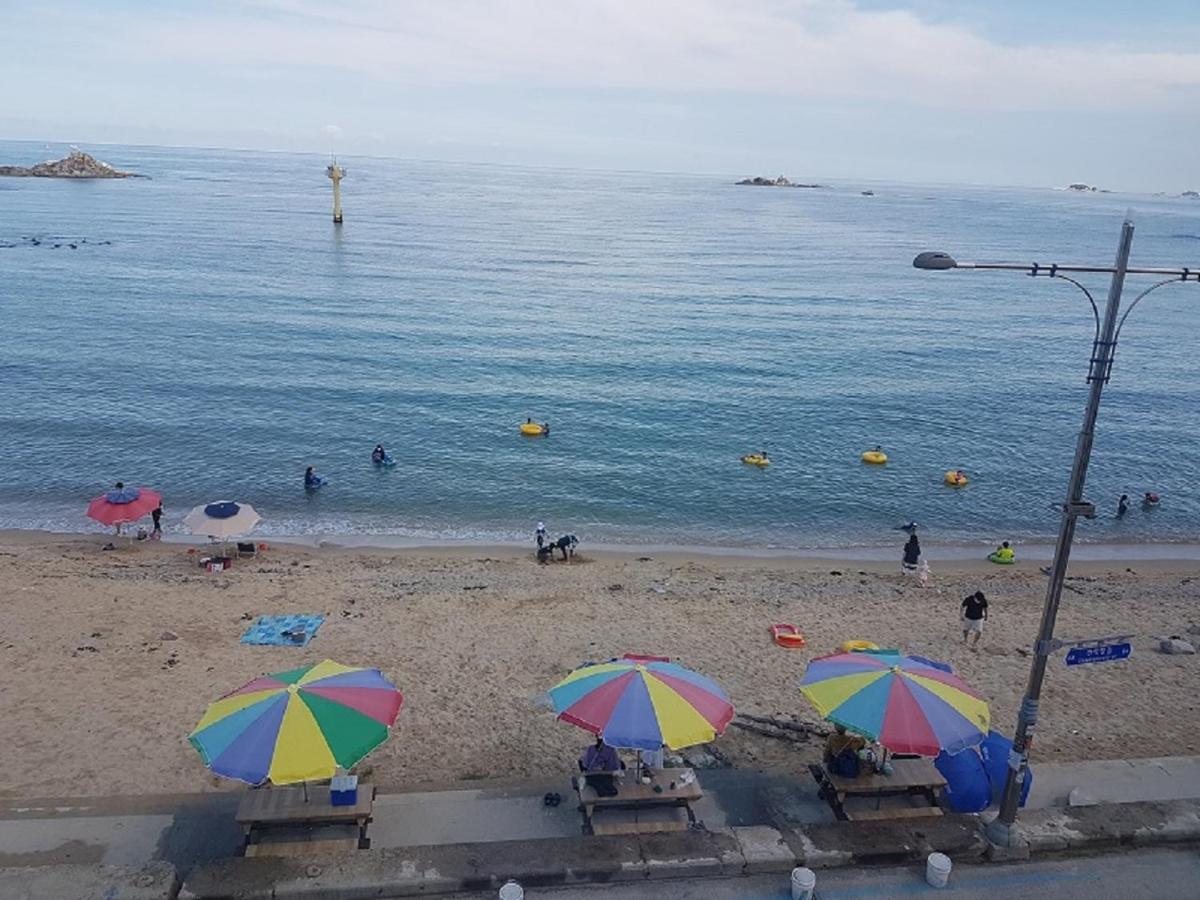 Seaside Minbak Villa Goseong  Bagian luar foto