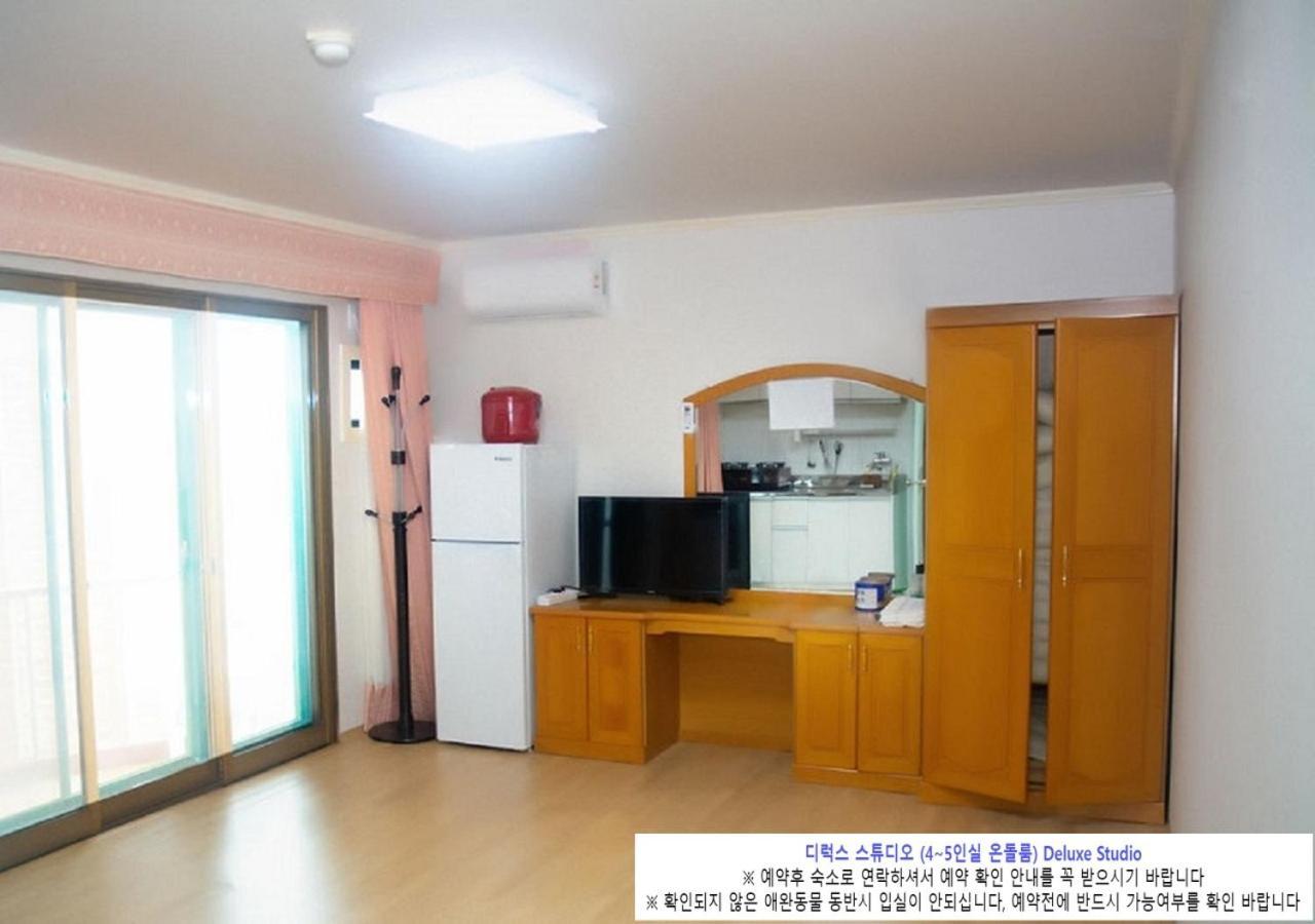 Seaside Minbak Villa Goseong  Bagian luar foto
