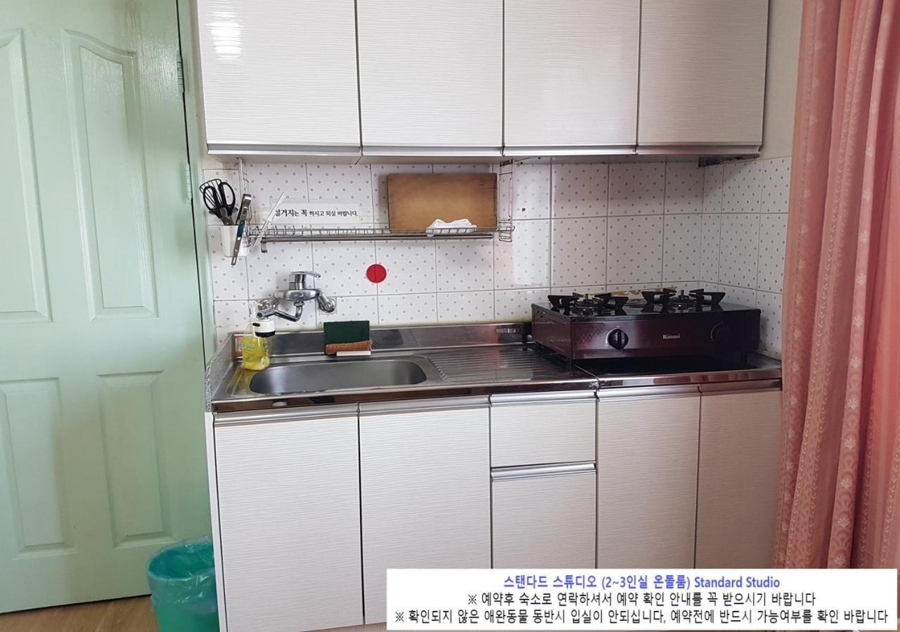 Seaside Minbak Villa Goseong  Bagian luar foto