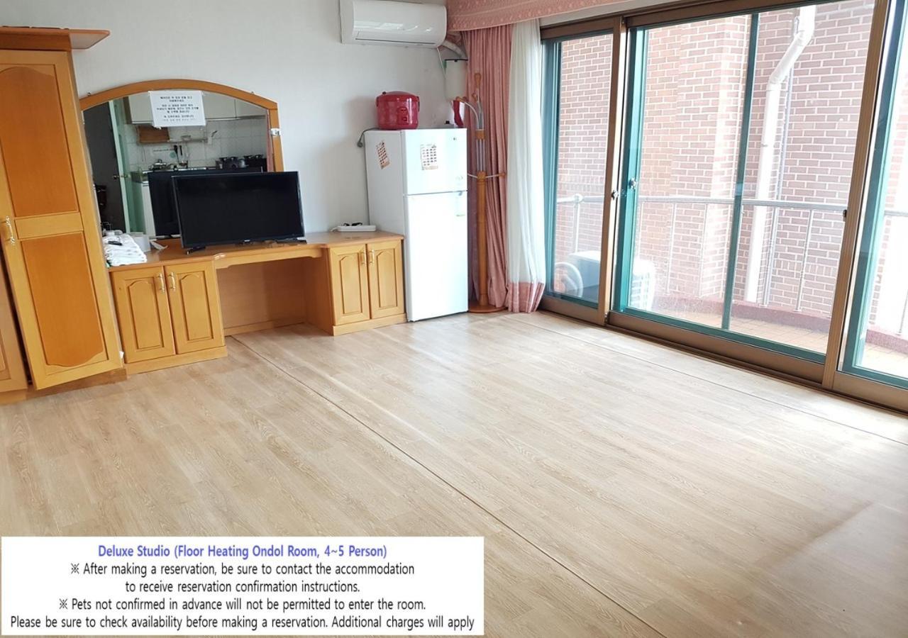 Seaside Minbak Villa Goseong  Bagian luar foto