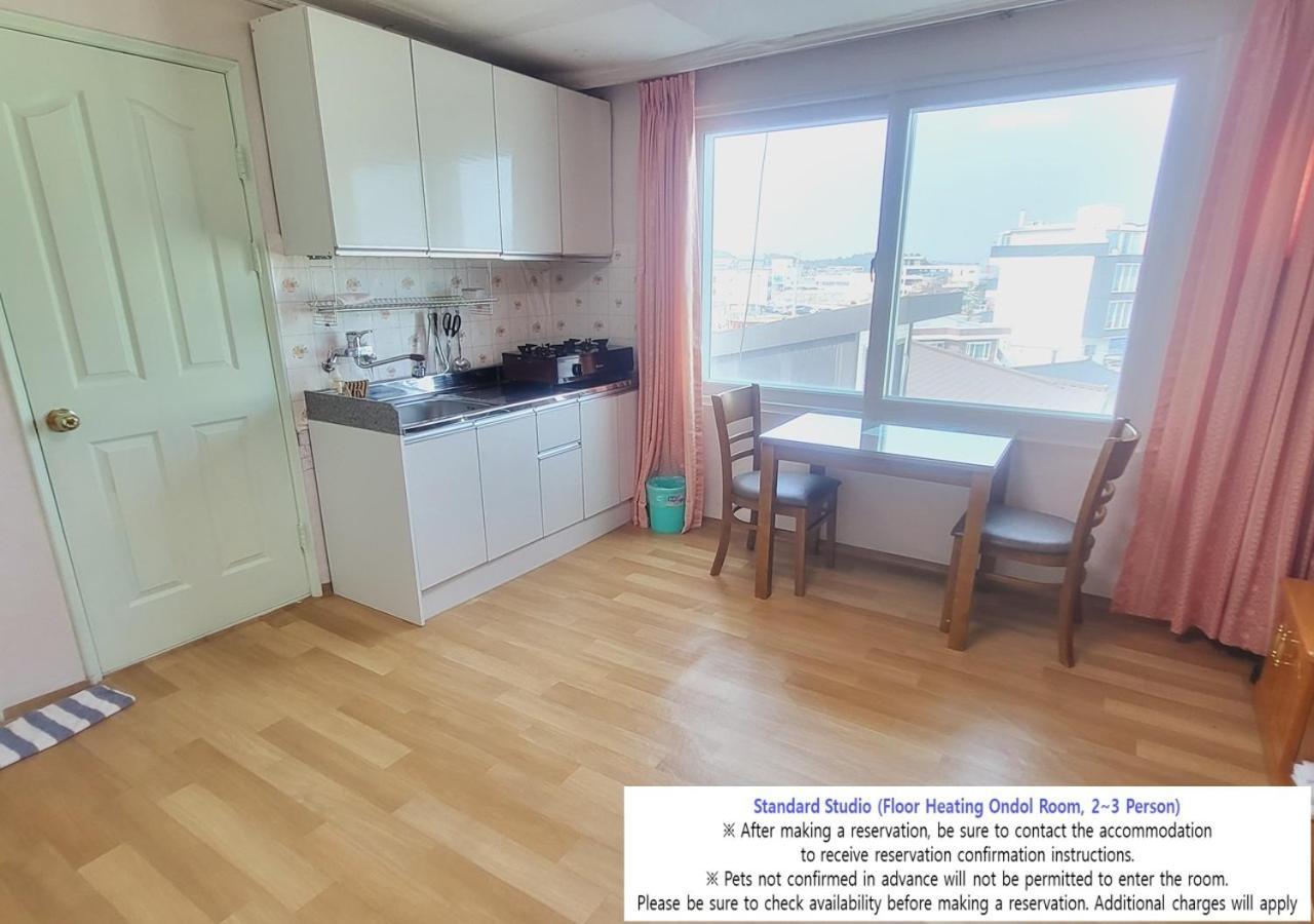Seaside Minbak Villa Goseong  Bagian luar foto