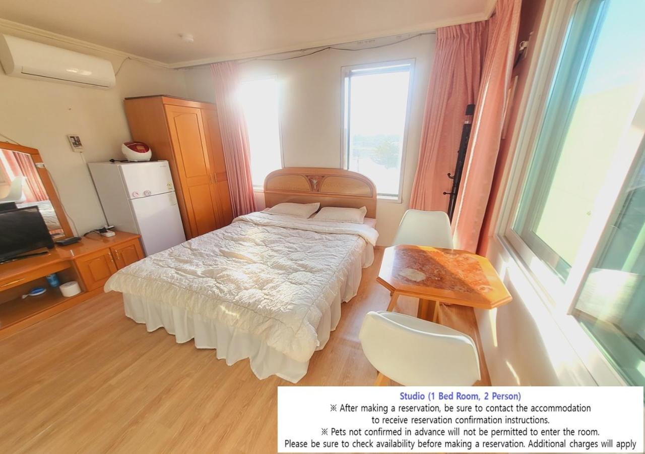 Seaside Minbak Villa Goseong  Bagian luar foto